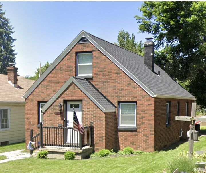 Property Photo:  2425 Lynn Avenue  IN 46805 