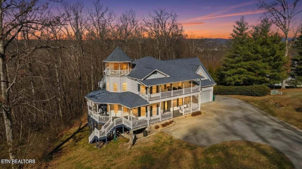 Property Photo: 6715 Arapahoe Lane TN 37918