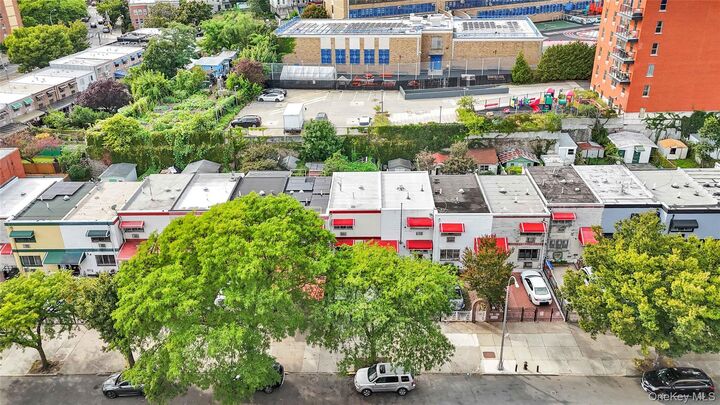 Property Photo:  1341 Intervale Avenue  NY 10459 
