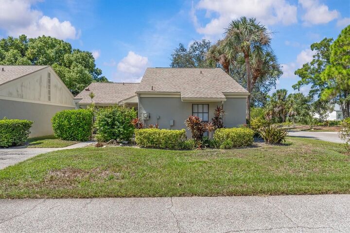 Property Photo:  1 Windrush Bay Drive  FL 34689 