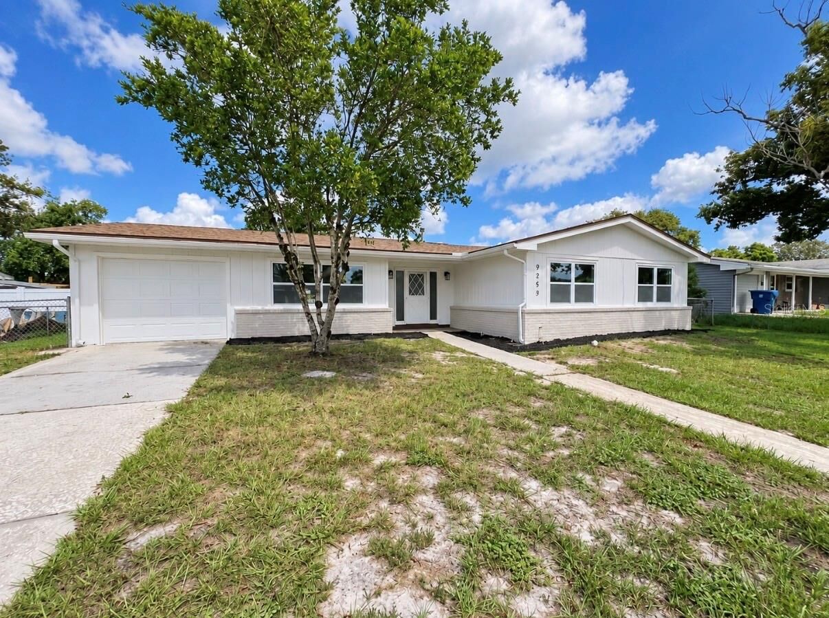 Property Photo:  9353 Chase Street  FL 34606 