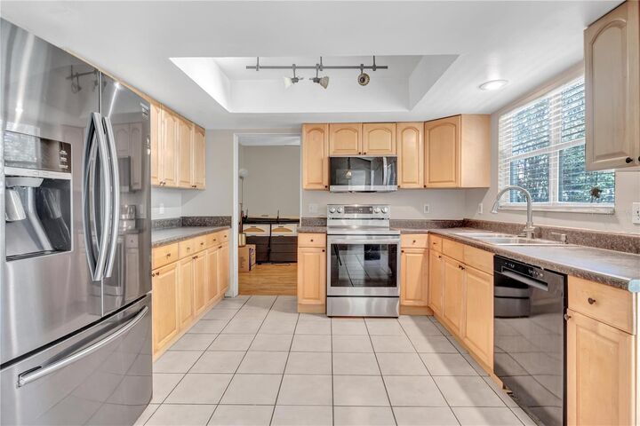 Property Photo:  1018 Malcolm Court  FL 32765 