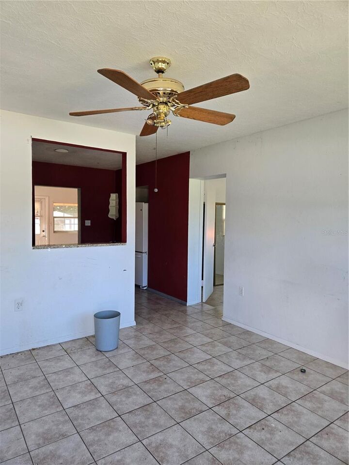 Property Photo: 3314 Williamsburg Street FL 34231