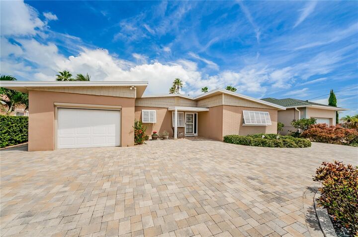 Property Photo:  1983 W Vina Del Mar Boulevard  FL 33706 