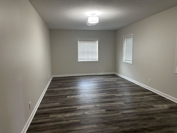 Property Photo:  1207 Chamberlain Dr 102  TN 38119 