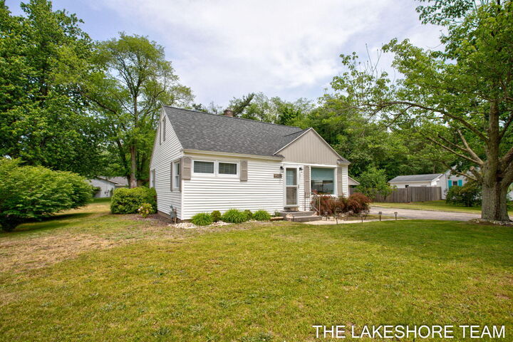 Property Photo: 14581 Riley Street MI 49424