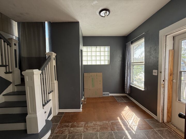 Property Photo:  930 W Park Avenue  IL 60436 