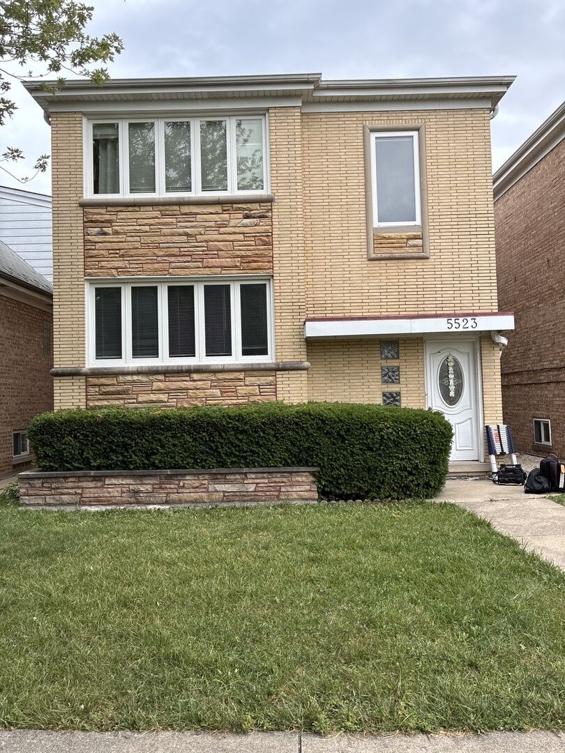 Property Photo: 5523 N Major Avenue 1 IL 60630
