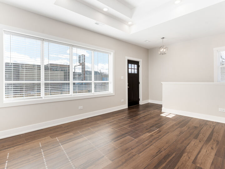 Property Photo: 638 W 47th Street IL 60609