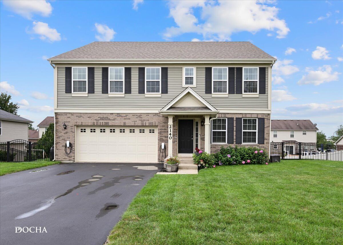 Property Photo:  2140 Bonnieglen Drive  IL 60451 