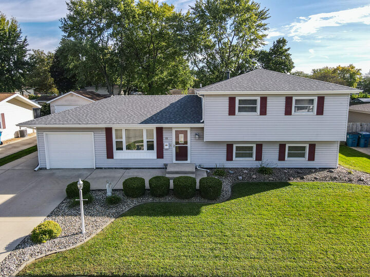 Property Photo:  55 Emery Drive  IL 60914 