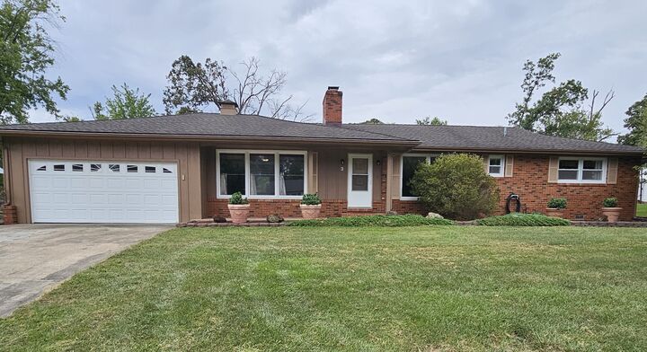 Property Photo: 3 Linnview Drive IL 62864
