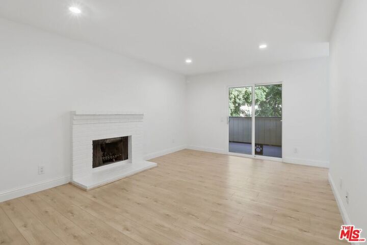 Property Photo:  2511 Easton Place 48  CA 95133 