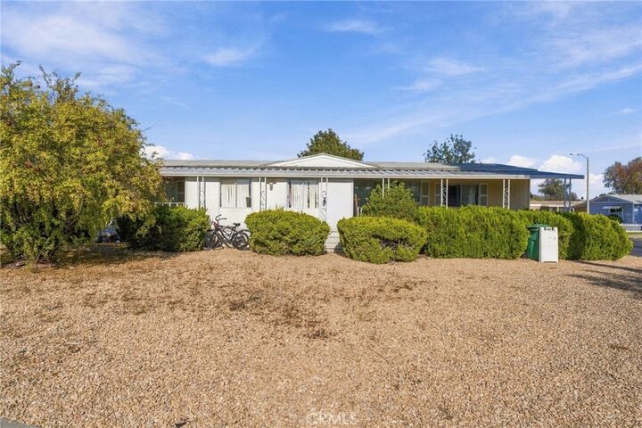 Property Photo:  28988 Via La Rueda  CA 92563 