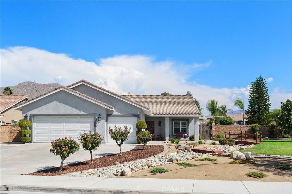 Property Photo:  436 Cindy Circle  CA 92507 