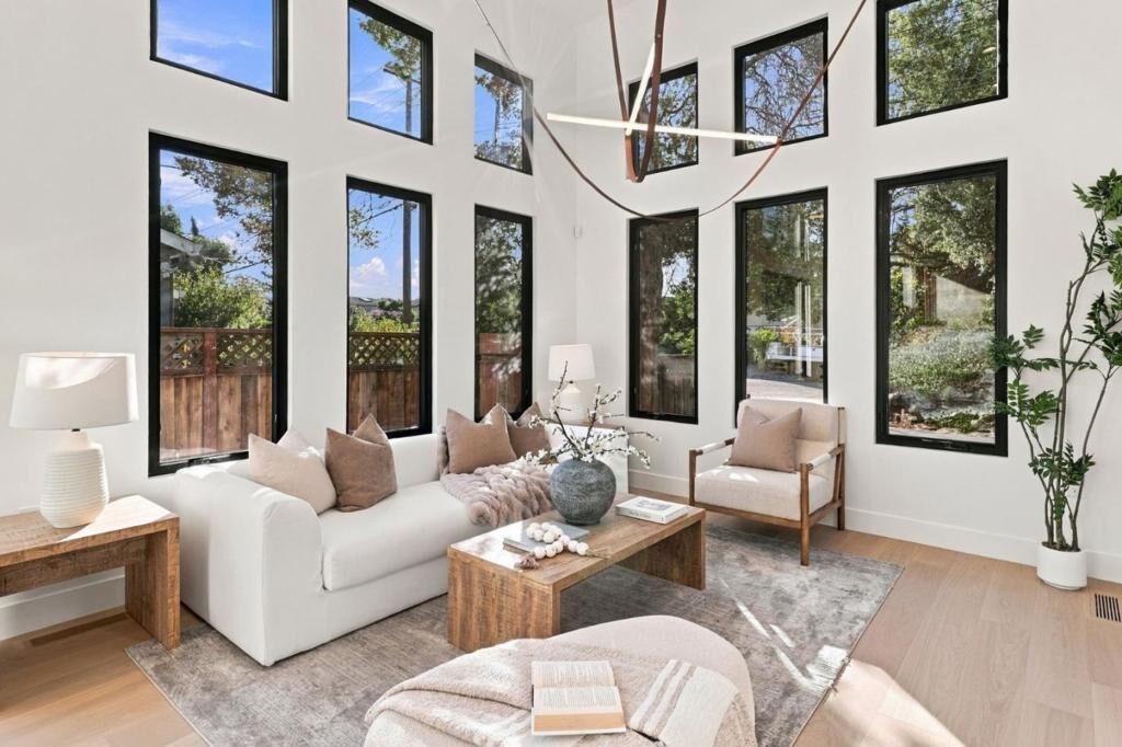 Property Photo:  548 6th Avenue  CA 94025 