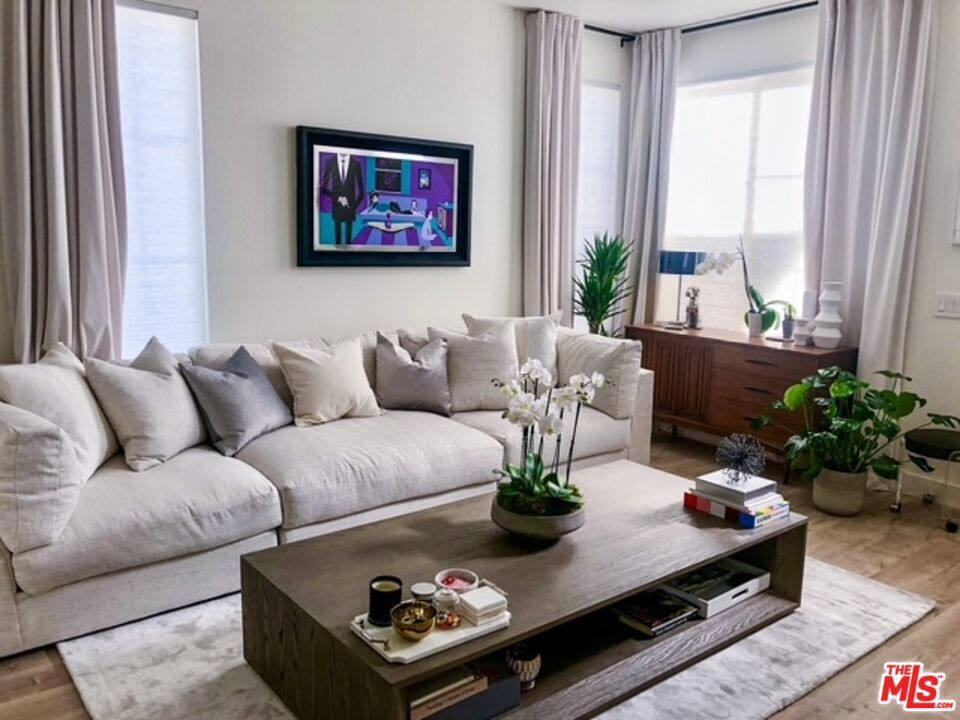 Property Photo:  25735 Perlman Place H  CA 91381 
