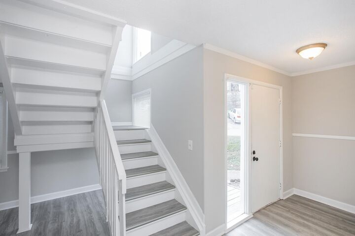 Property Photo:  421 Raintree Pl  TN 37076 