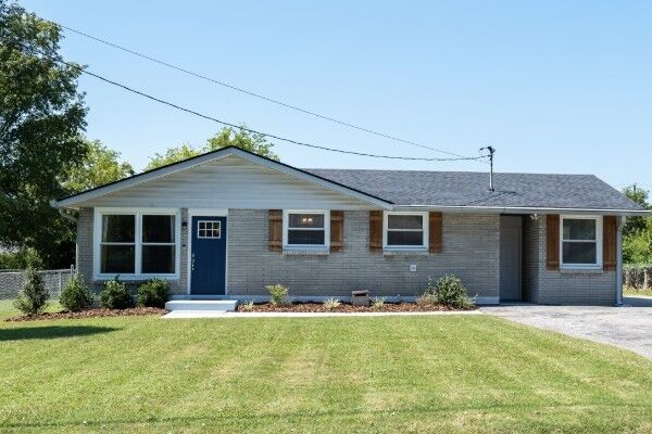 Property Photo:  3207 Roleeson Ln  TN 37207 
