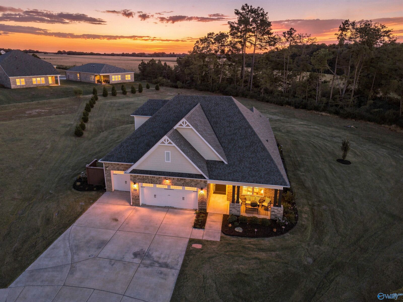Property Photo:  158 Nuckolls Lane  AL 35759 