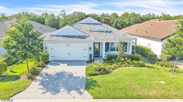 Property Photo:  3115 Heritage Pines Drive  FL 33905 