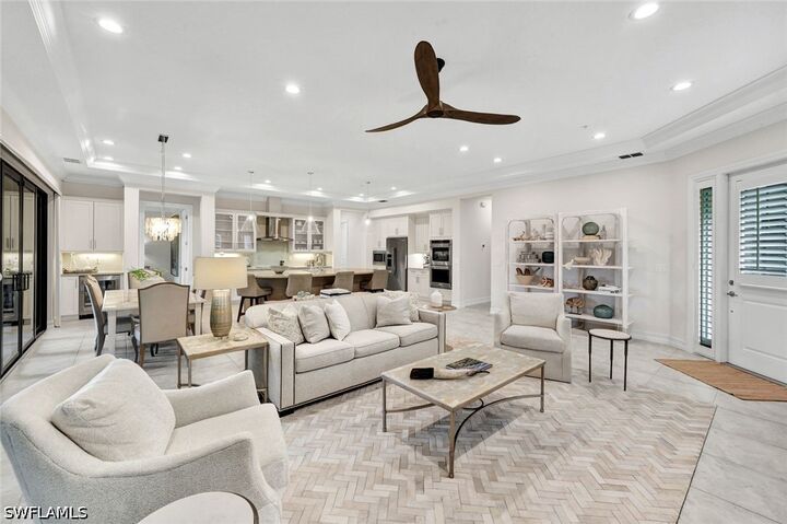 Property Photo:  2534 Windward Court 15-101  FL 34112 