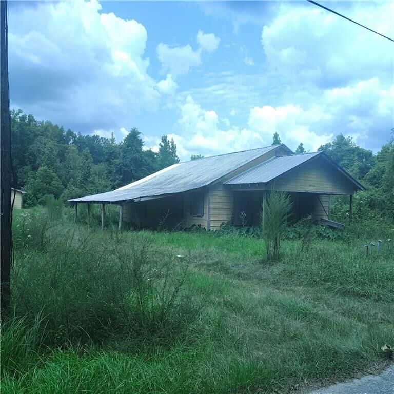 Property Photo: 20283 Tree Of Life Church Road LA 70427