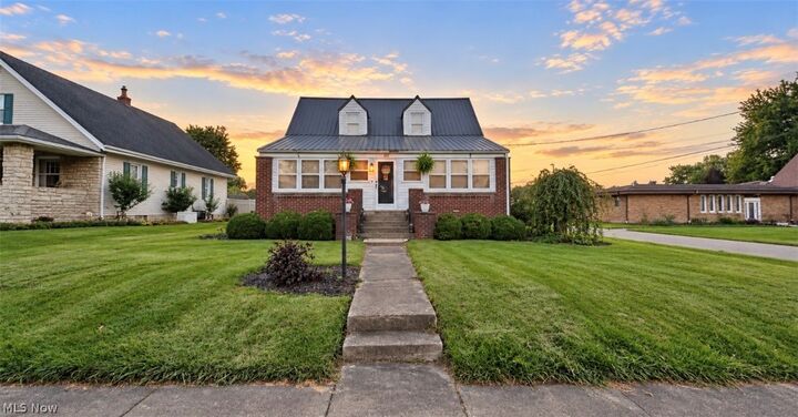 Property Photo: 127 Roosevelt Avenue OH 44688