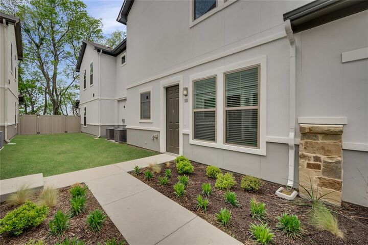 Property Photo:  8612 Chateau Avenue  TX 75071 