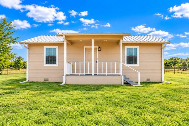 Property Photo:  5259 County Road 4604  TX 75428 