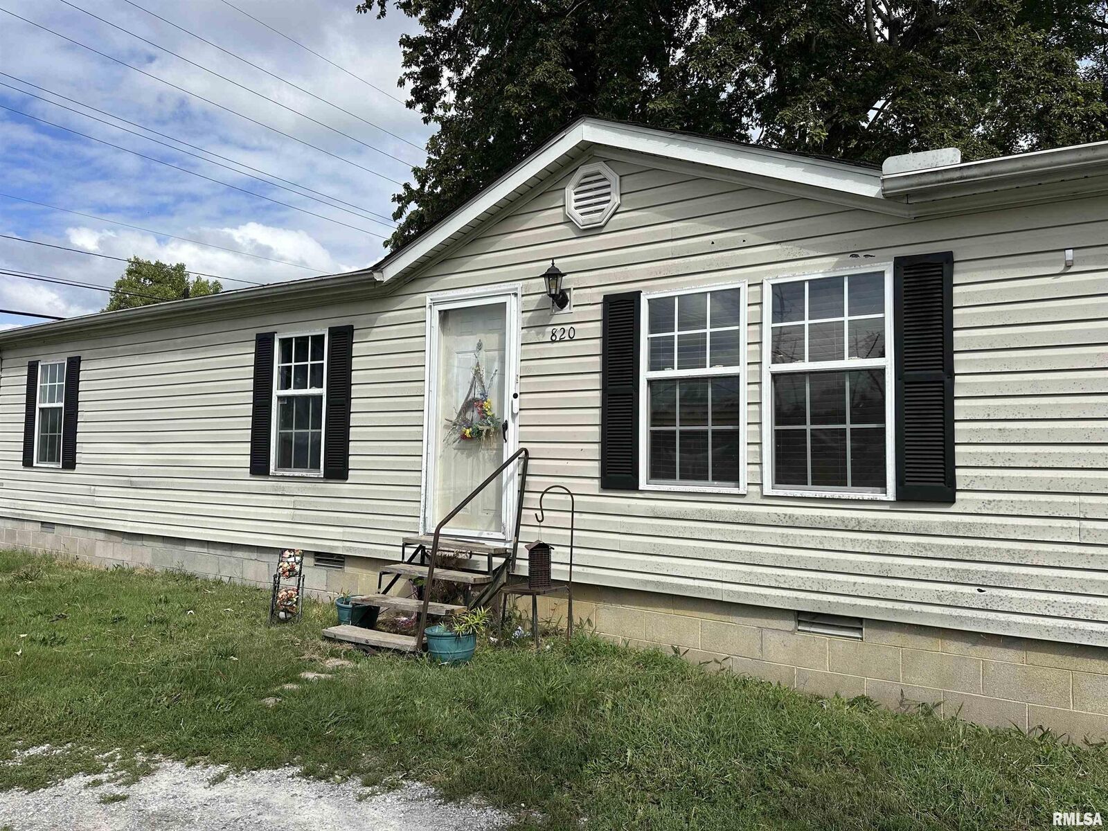 Property Photo:  820 N 20th Street  IL 62948 