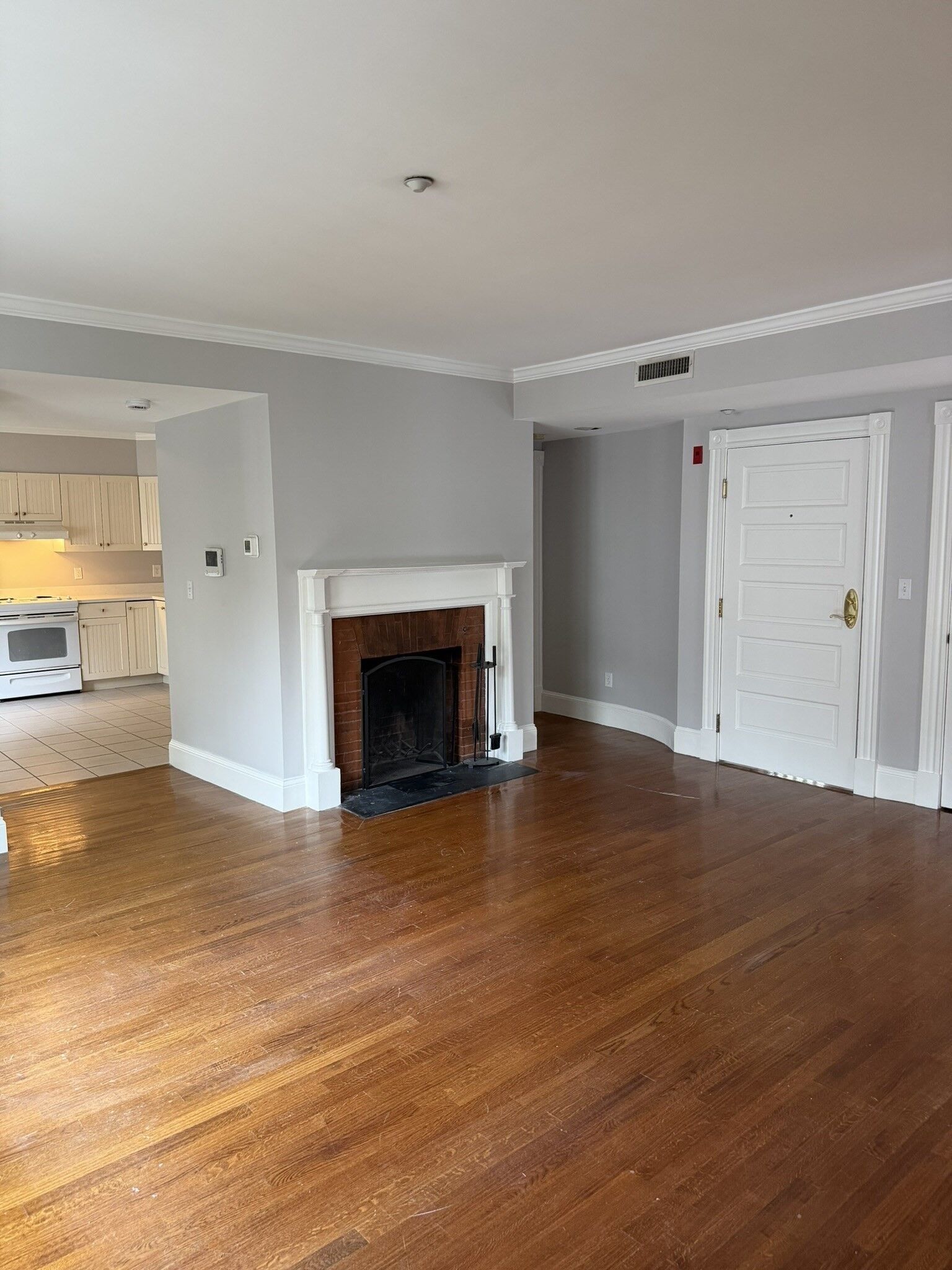 Property Photo:  24 Garden Street 2  MA 02138 