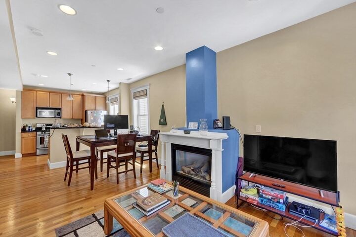 Property Photo:  292 Western Ave 1  MA 02139 