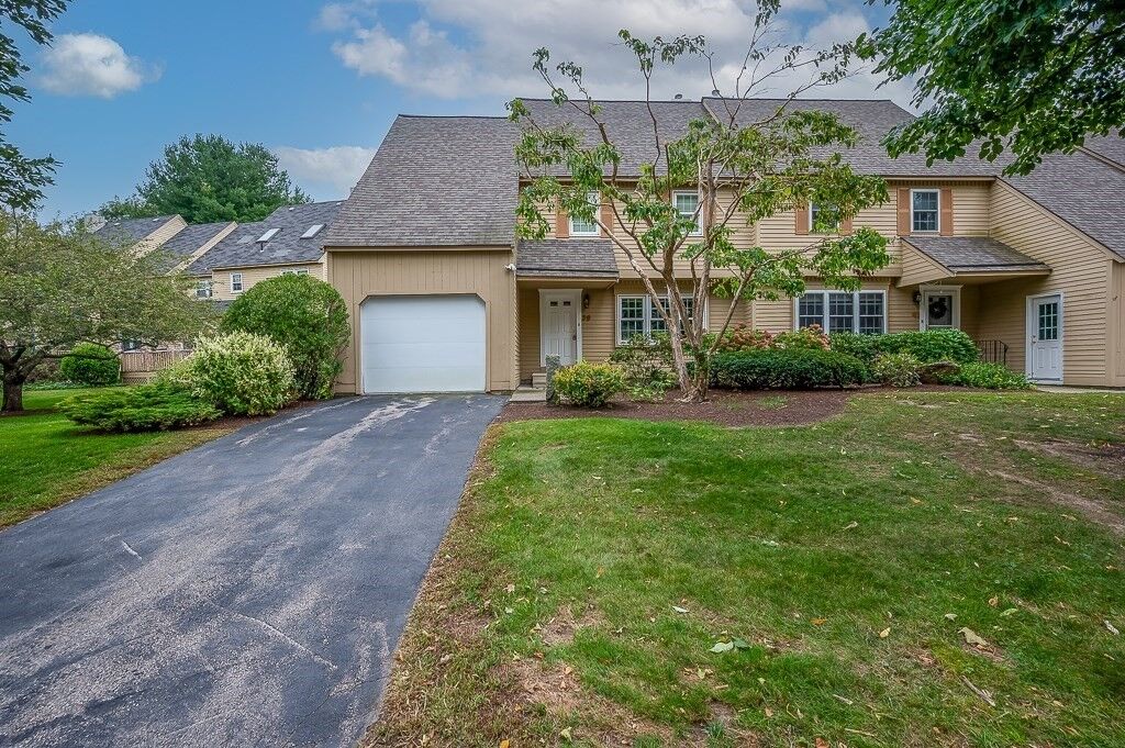 Property Photo:  39 Waterford Drive 39  MA 01602 