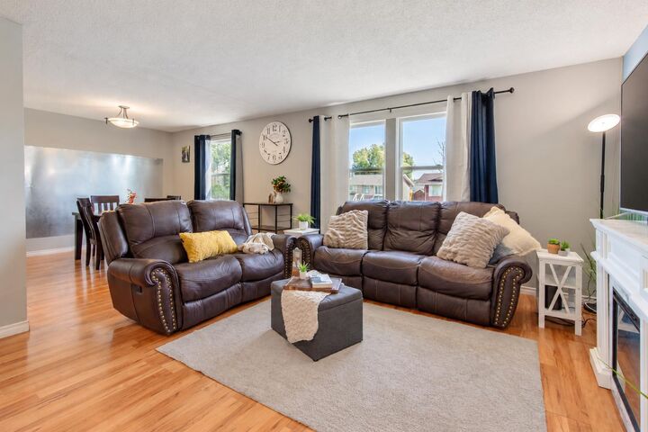 Property Photo:  150 N 250 W  AB T0K 2S0 