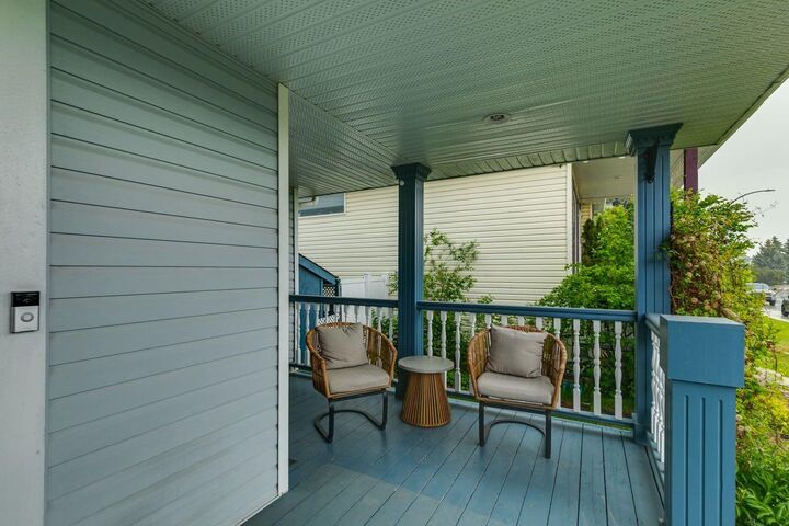 Property Photo: 1704 Woodside Boulevard NW AB T4B 2K1