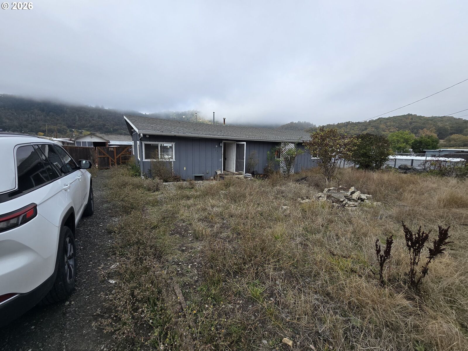 Property Photo:  3612 NW Joseph St  OR 97470 