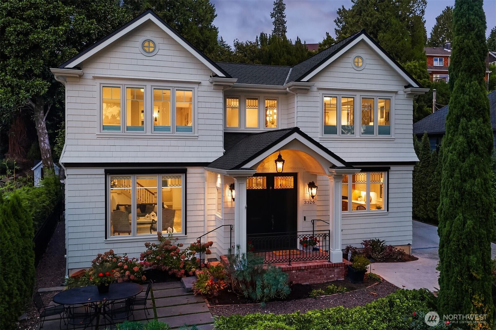 Property Photo: 3326 43rd Avenue NE WA 98105