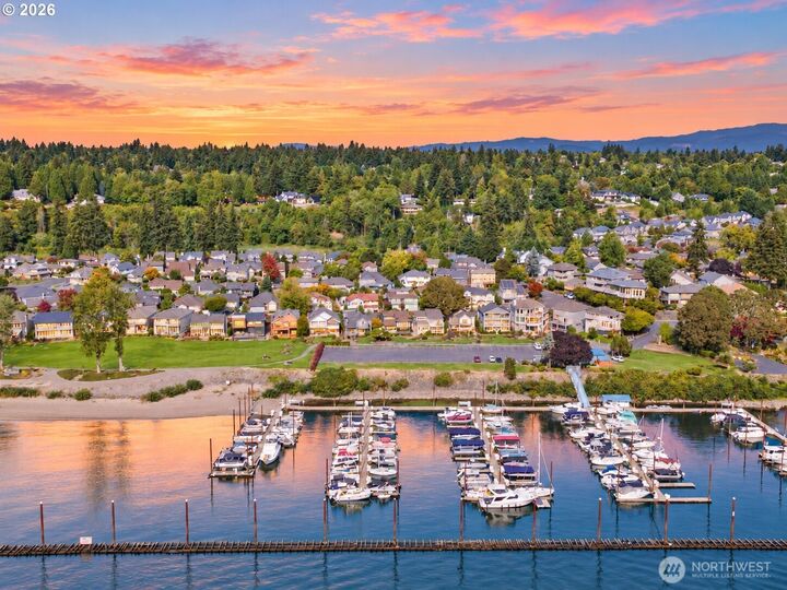 Property Photo: 13807 SE 35th Street WA 98683