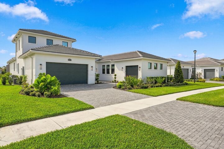 Property Photo:  8483 SW Felicita Way  FL 34987 