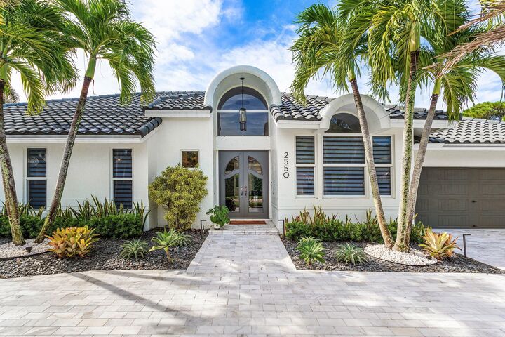 Property Photo:  2550 NW 28th Street  FL 33434 