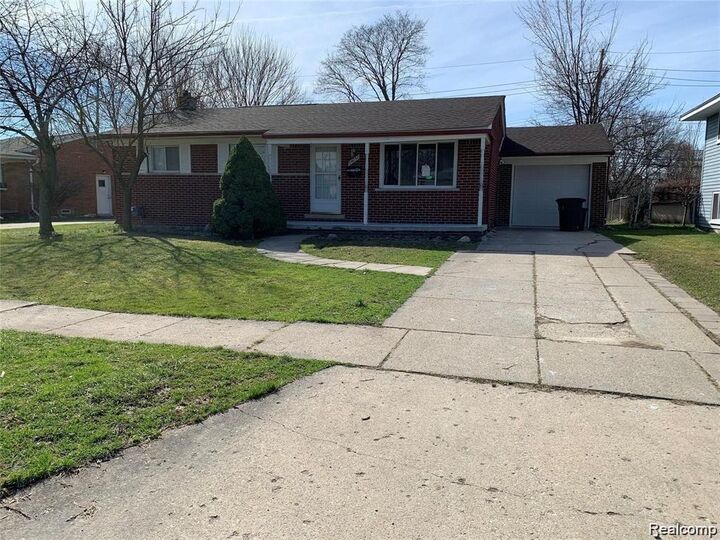 Property Photo:  34052 Viceroy Drive  MI 48310 