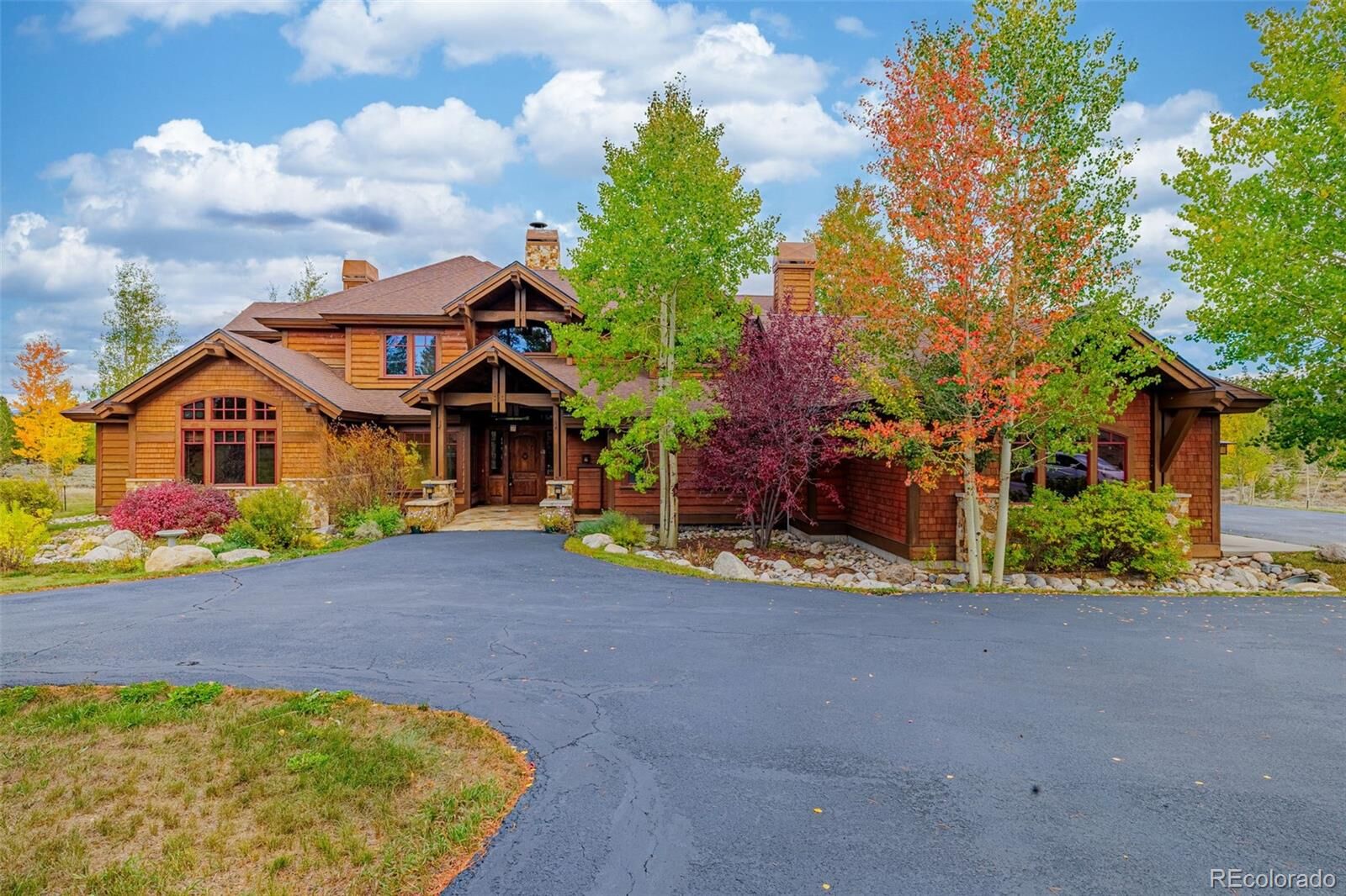 Property Photo:  876 Stagecoach Drive  CO 80442 