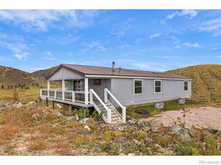 Property Photo:  1004 Deer Meadow Way  CO 80536 
