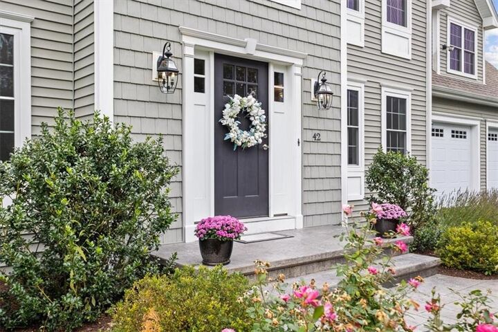 Property Photo:  42 E East Lantern Road  RI 02865 