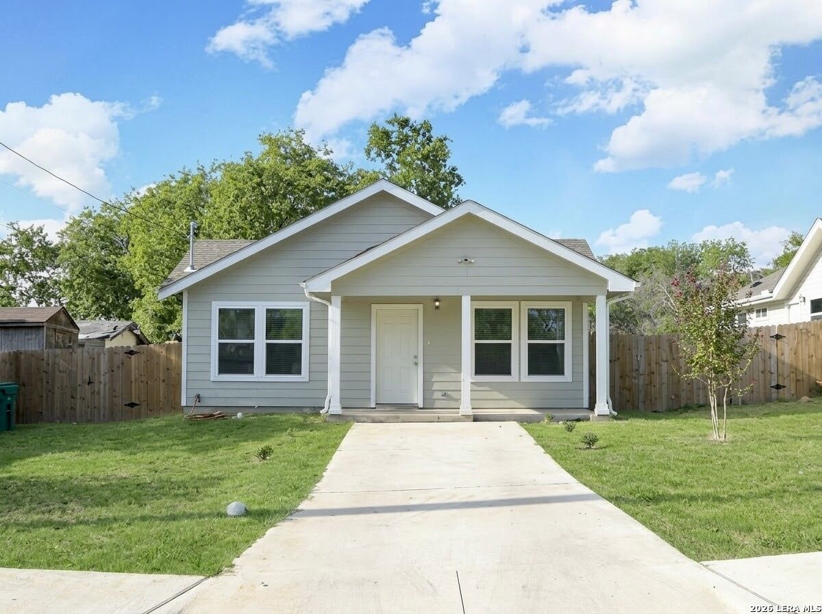 Property Photo:  1630 Peck Ave  TX 78210 