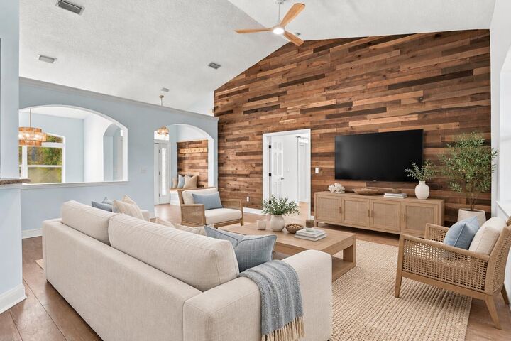 Property Photo: 291 Cortez Dr FL 32086