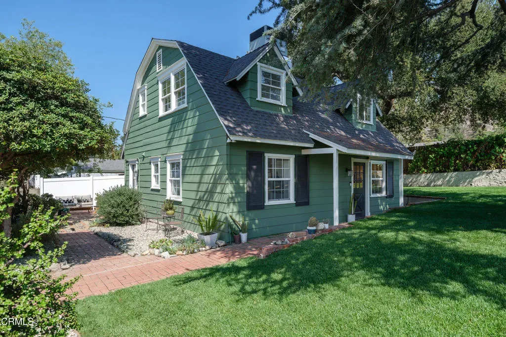 Property Photo:  3269 Summit Avenue  CA 91001 