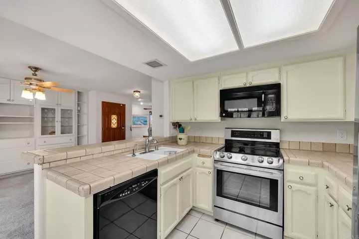 Property Photo:  345 Playa Blanca  CA 92024 