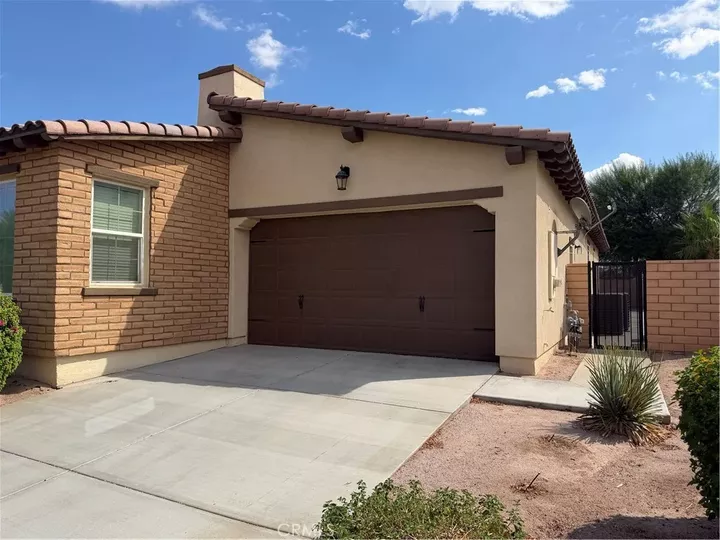 Property Photo:  51862 Via Jimeno  CA 92253 